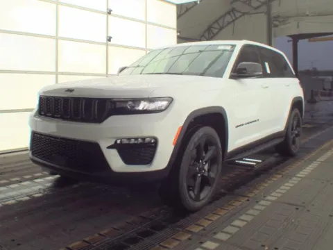 Photos of 2023 Jeep Grand Cherokee Limited for sale in Summerville, SC at Automaxx of the Carolinas