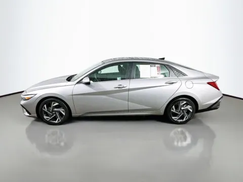 More photos of 2025 Hyundai Elantra SEL Convenience at Automaxx of the Carolinas, SC