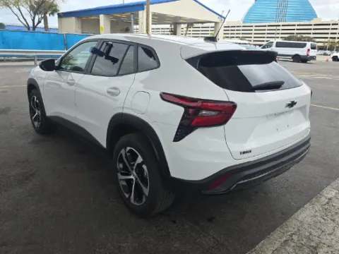 More photos of 2025 Chevrolet Trax 1RS at Automaxx of the Carolinas, SC