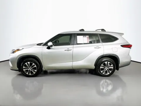 More photos of 2023 Toyota Highlander XLE at Automaxx of the Carolinas, SC