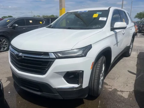 Photos of 2023 Chevrolet Traverse LS for sale in Summerville, SC at Automaxx of the Carolinas