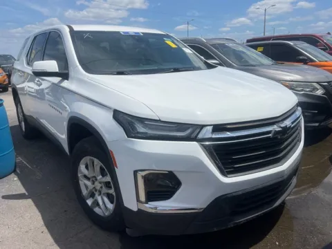 White 2023 Chevrolet Traverse LS for sale in Summerville, SC