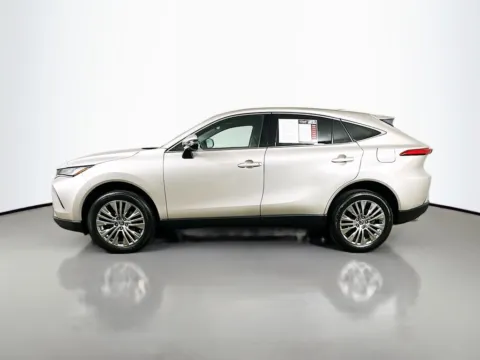 More photos of 2023 Toyota Venza Limited at Automaxx of the Carolinas, SC