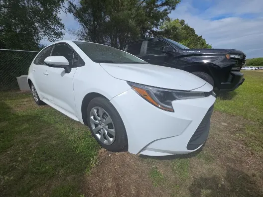 White 2023 Toyota Corolla LE for sale in Summerville, SC