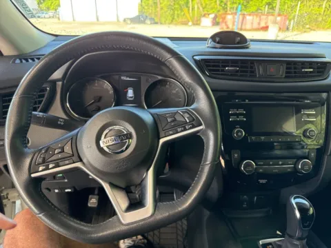 More photos of 2017 Nissan Rogue SV at Automaxx of the Carolinas, SC