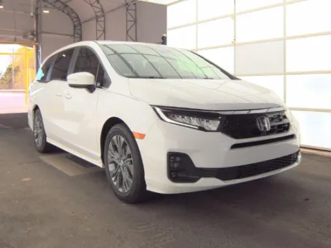 White 2025 Honda Odyssey Touring for sale in Summerville, SC