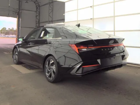 More photos of 2025 Hyundai Elantra SEL Convenience at Automaxx of the Carolinas, SC