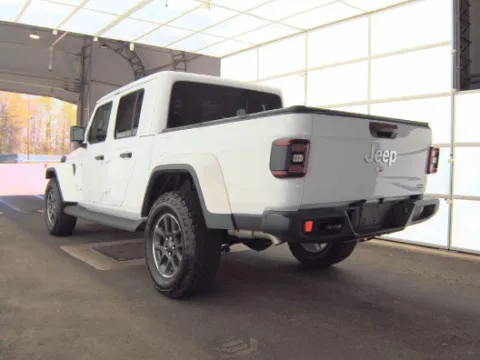 More photos of 2022 Jeep Gladiator Overland at Automaxx of the Carolinas, SC
