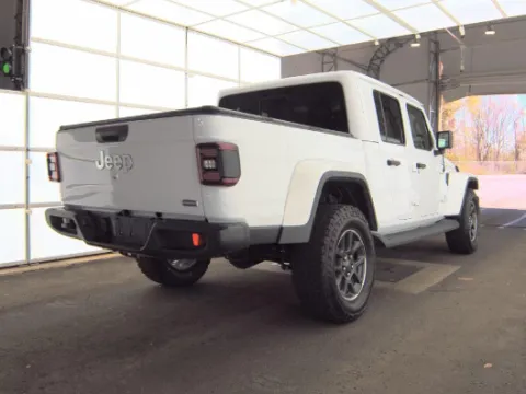 Another view of 2022 Jeep Gladiator Overland for sale in Summerville, SC at Automaxx of the Carolinas