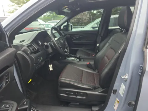 More photos of 2023 Honda Ridgeline Black Edition at Automaxx of the Carolinas, SC