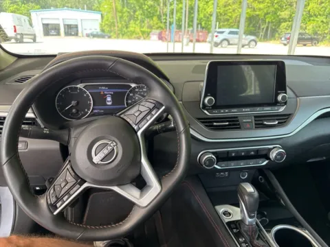 More photos of 2025 Nissan Altima 2.5 SR at Automaxx of the Carolinas, SC