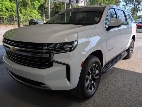 White 2021 Chevrolet Suburban LT for sale in Summerville, SC