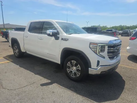 White 2025 GMC Sierra 1500 SLT for sale in Summerville, SC