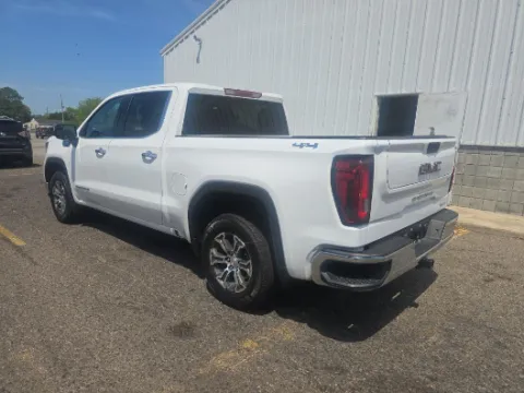 More photos of 2025 GMC Sierra 1500 SLT at Automaxx of the Carolinas, SC