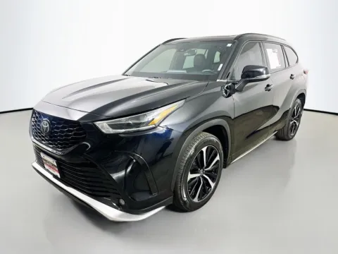 Another view of 2021 Toyota Highlander XSE for sale in Summerville, SC at Automaxx of the Carolinas