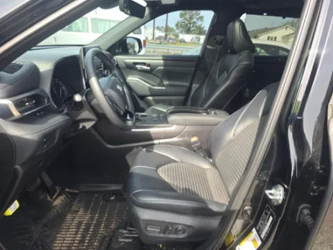 More photos of 2021 Toyota Highlander XSE at Automaxx of the Carolinas, SC