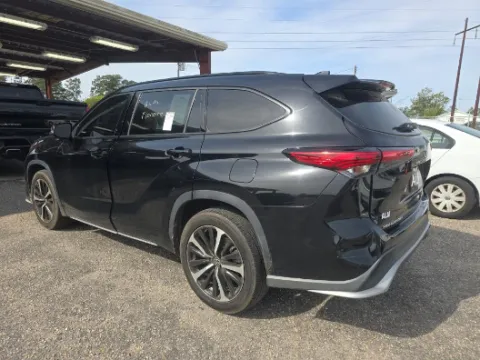 More photos of 2021 Toyota Highlander XSE at Automaxx of the Carolinas, SC