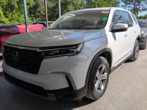 Photos of 2024 Honda Pilot EX-L for sale in Summerville, SC at Automaxx of the Carolinas