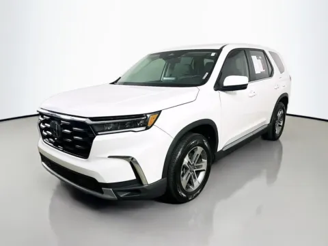 Another view of 2024 Honda Pilot EX-L for sale in Summerville, SC at Automaxx of the Carolinas