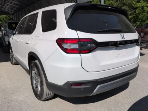 More photos of 2024 Honda Pilot EX-L at Automaxx of the Carolinas, SC