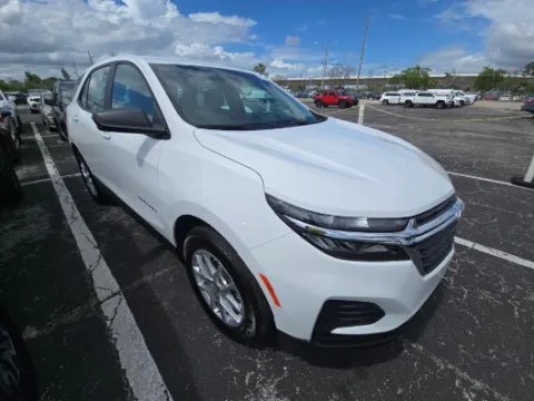 White 2023 Chevrolet Equinox LS for sale in Summerville, SC