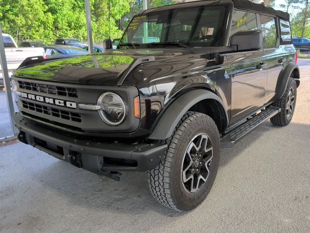 Black 2021 Ford Bronco Black Diamond for sale in Summerville, SC