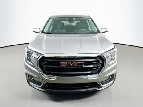 Photos of 2024 GMC Terrain SLE for sale in Summerville, SC at Automaxx of the Carolinas
