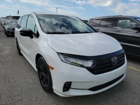 White 2023 Honda Odyssey Sport for sale in Summerville, SC