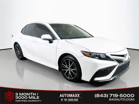 White 2023 Toyota Camry SE for sale in Summerville, SC