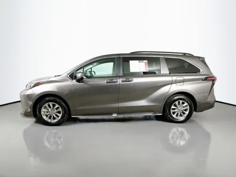 More photos of 2024 Toyota Sienna XLE at Automaxx of the Carolinas, SC
