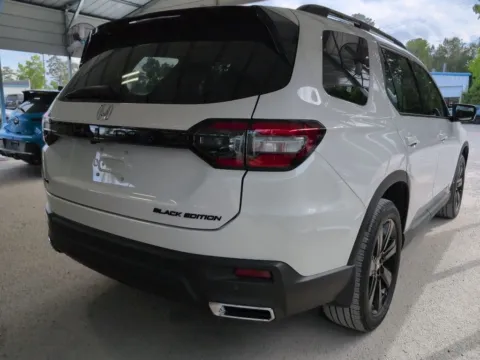 Another view of 2025 Honda Pilot Black Edition for sale in Summerville, SC at Automaxx of the Carolinas