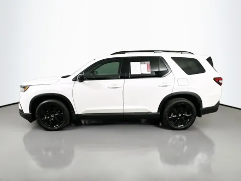 More photos of 2025 Honda Pilot Black Edition at Automaxx of the Carolinas, SC