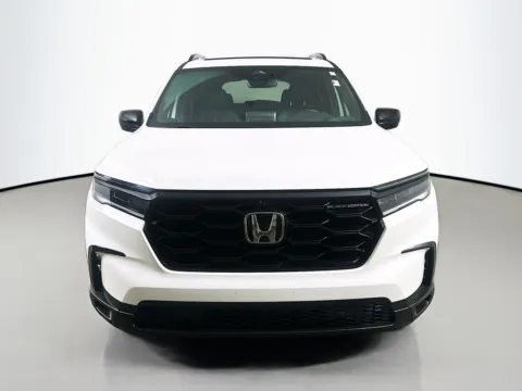 Photos of 2025 Honda Pilot Black Edition for sale in Summerville, SC at Automaxx of the Carolinas