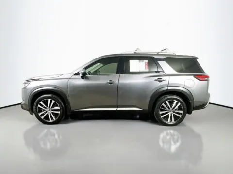 More photos of 2023 Nissan Pathfinder Platinum at Automaxx of the Carolinas, SC