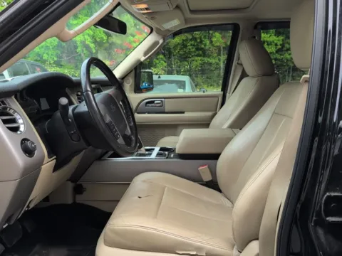 More photos of 2017 Ford Expedition Limited at Automaxx of the Carolinas, SC