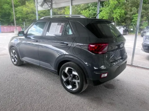 More photos of 2025 Hyundai Venue SEL at Automaxx of the Carolinas, SC