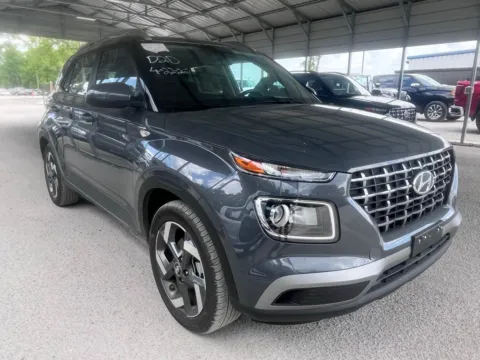 Gray 2025 Hyundai Venue SEL for sale in Summerville, SC