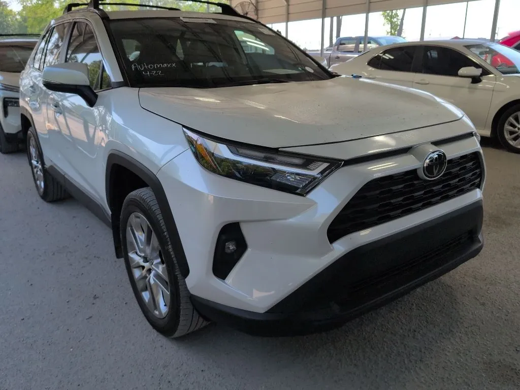 Unknown 2025 Toyota RAV4 XLE Premium for sale in Summerville, SC