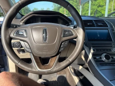 More photos of 2018 Lincoln MKZ Reserve at Automaxx of the Carolinas, SC