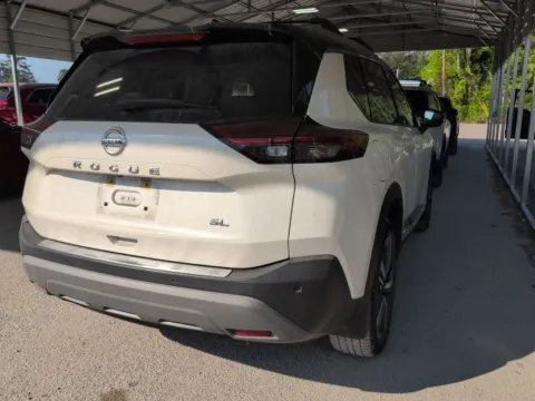 Another view of 2021 Nissan Rogue SL for sale in Summerville, SC at Automaxx of the Carolinas