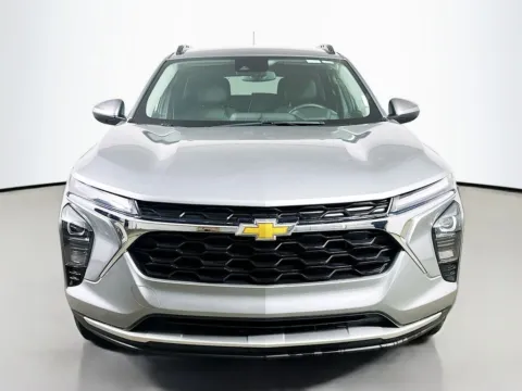 Photos of 2025 Chevrolet Trax LT for sale in Summerville, SC at Automaxx of the Carolinas