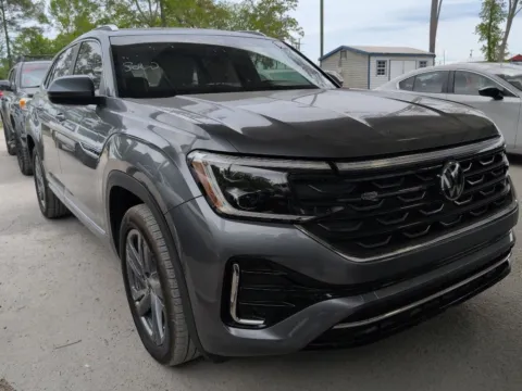 Photos of 2024 Volkswagen Atlas Cross Sport 2.0T SEL R-Line for sale in Summerville, SC at Automaxx of the Carolinas