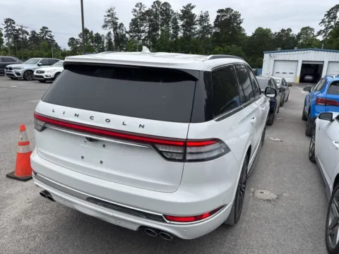 Another view of 2021 Lincoln Aviator Black Label for sale in Summerville, SC at Automaxx of the Carolinas