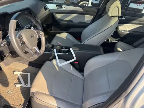 More photos of 2017 Hyundai Sonata Limited at Automaxx of the Carolinas, SC