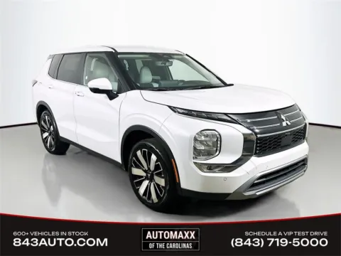 White 2025 Mitsubishi Outlander SE for sale in Summerville, SC