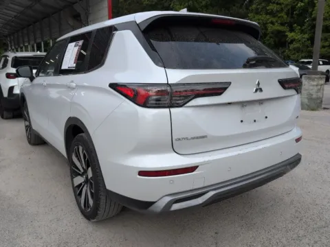 More photos of 2025 Mitsubishi Outlander SE at Automaxx of the Carolinas, SC