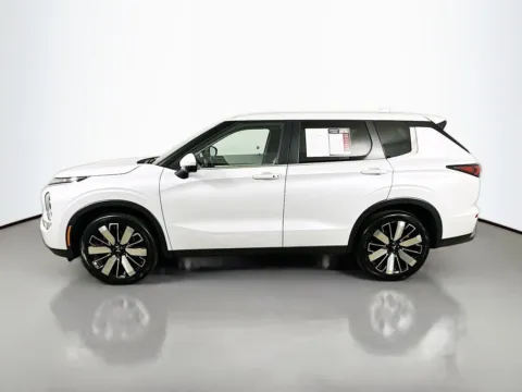 More photos of 2025 Mitsubishi Outlander SE at Automaxx of the Carolinas, SC