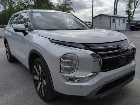 Photos of 2025 Mitsubishi Outlander SE for sale in Summerville, SC at Automaxx of the Carolinas