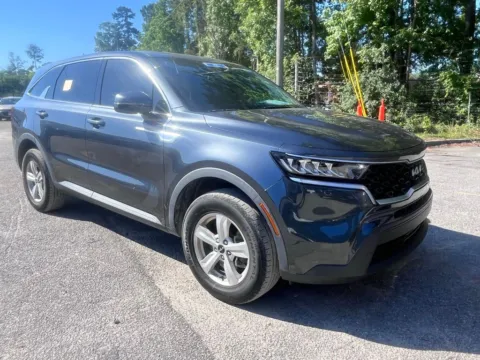 Gray 2023 Kia Sorento LX for sale in Summerville, SC