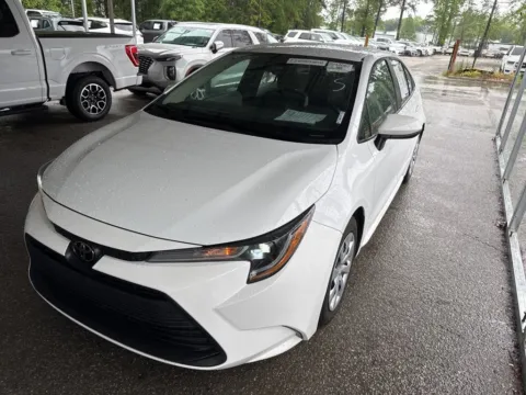 White 2023 Toyota Corolla LE for sale in Summerville, SC